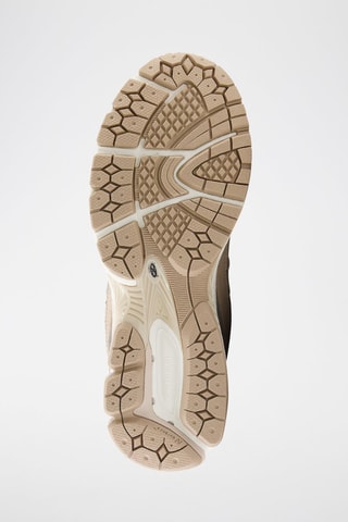 Zapatillas de nobuk 2002R - Beige