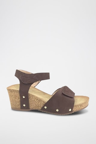 Sandali con zeppa - Marrone