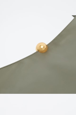 Sac seau en cuir de veau - Kaki