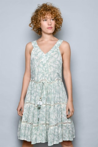 Vestido com folhos 
Verde - 