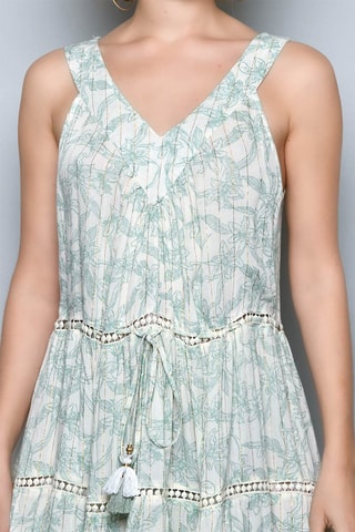 Vestido com folhos 
Verde - 