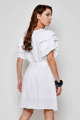 Vestido com folhos 
Branco - 