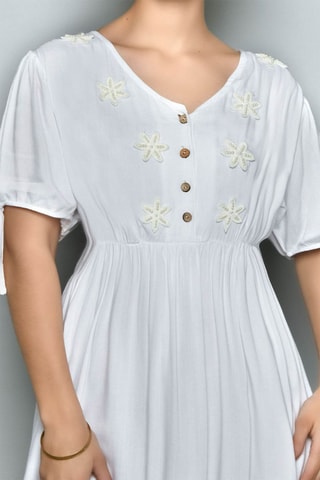 Vestido estilo patinadora 
Branco - 