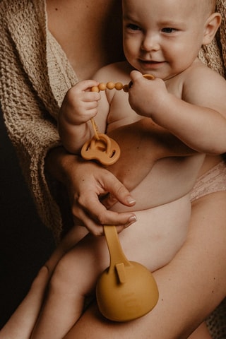 Suporte de chupetas em silicone - Amarelo