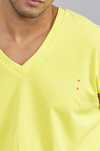 Camiseta Benjamin - Amarillo