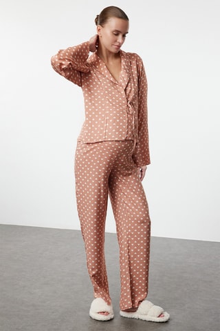 Pigiama a portafoglio con motivi cuori - Beige