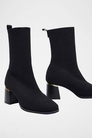 Stivaletti in pelle scamosciata - Nero