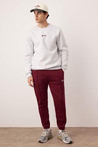 Felpa e pantaloni sportivi - Bianco, rosso e grigio