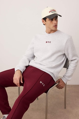 Felpa e pantaloni sportivi - Bianco, rosso e grigio