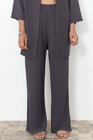 Kimono e pantaloni a vita alta - Grigio