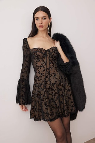 Abito a campana in pizzo - Nero