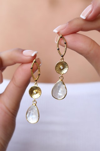 Pendientes bañados en oro fino amarillo - Nácar