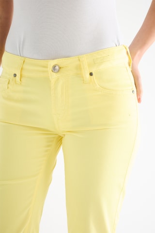 Pantalon slim - Jaune