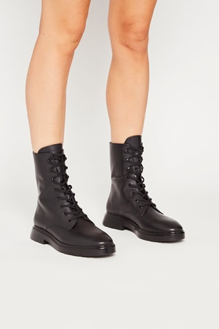 Botins em couro McKenzee Bootie Preto 