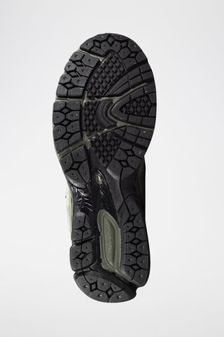 Sneakers M2002 - Kaki et noir