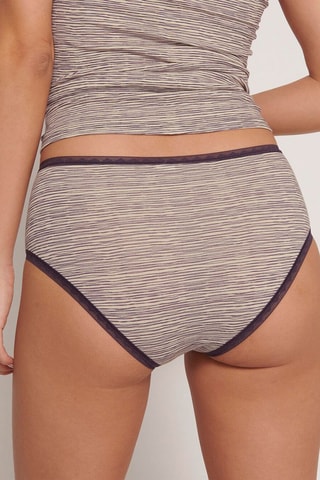 2 shortys taille haute GO High Waist - Ecru et violet - Bleu et violet