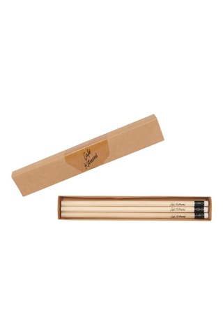 3 lápices de madera