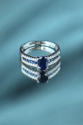 Bague Reine Océane - Or blanc, diamants et saphirs