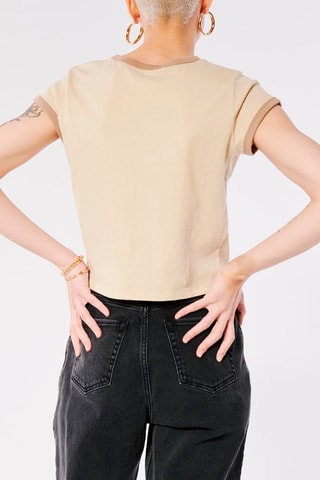 Camiseta cropped - Beige