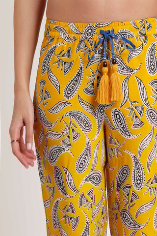 Pantaloni - 
Giallo e blu