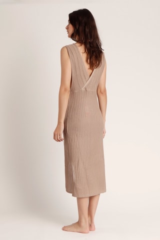 Robe longue sans manches - Beige