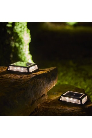 8 spots LED solaires Quadry - Noir