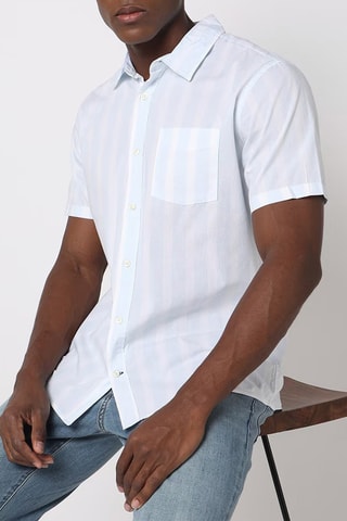 Camisa - Blanco y azul claro