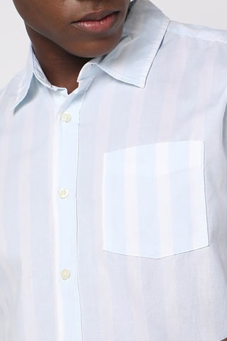 Camisa - Blanco y azul claro