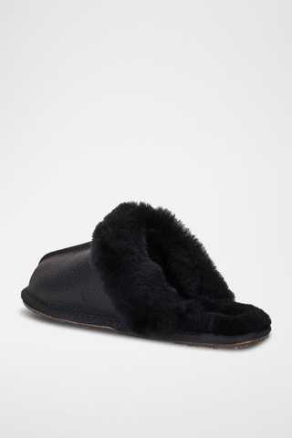 Mules forradas em couro de carneiro - Preto