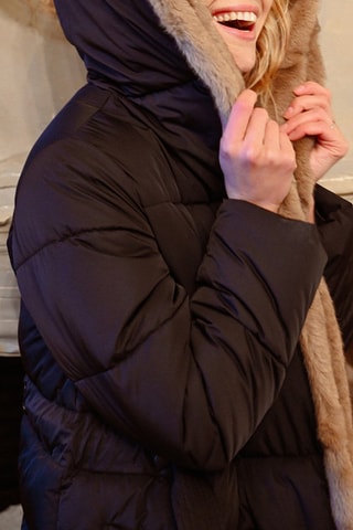 Piumino con cappuccio - Nero - Molly Bracken