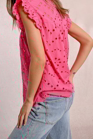 Top met Engelse borduursels - Roze