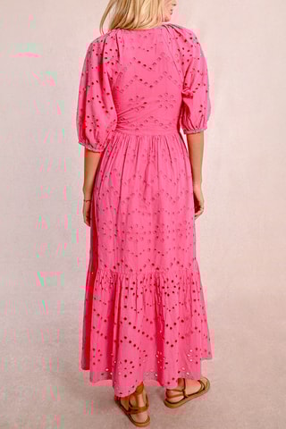 Lange Jurk met Engelse Borduursels- Roze