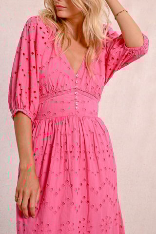 Lange Jurk met Engelse Borduursels- Roze