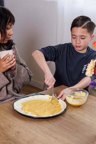 Kit epifania: teglia rotonda 30 cm con fava e corona