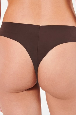 String - Castanho-escuro