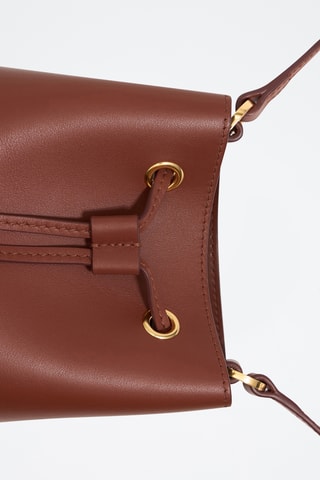 Borsa a secchiello in pelle - Marrone