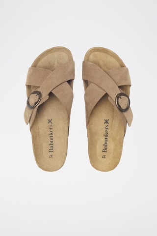 Mules en cuir 
Marron