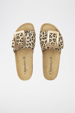 Mules en cuir 
Beige