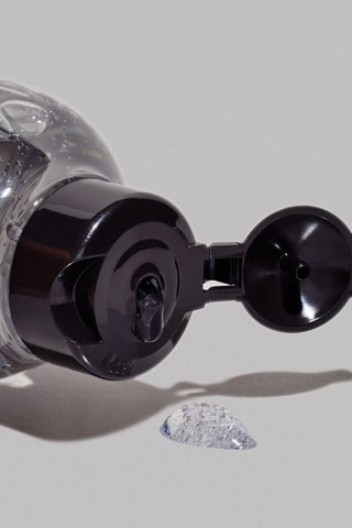 Gel micelar todo en 1 con carbón Skin Active - 400 ml