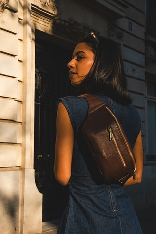 Sac banane en cuir Isla - Marron