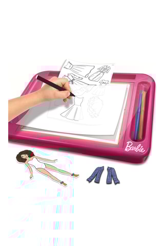 Mesa con luces taller de moda y muñeca Barbie - Desde 8 años
