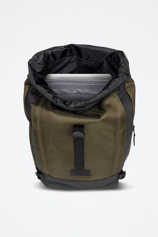 Mochila Tecum Roll - Negro y caqui