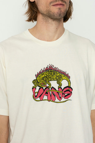 Camiseta Fiery Friend - Crudo