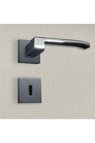 2 poignées de porte à clé Aurelia - 12,9 x 6,1 x 4,1 cm - aspect noir et chrome brillant