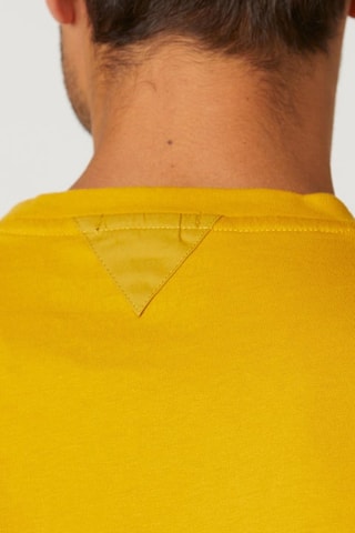 Camiseta - Amarillo
