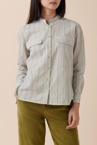 Camisa - 
Caqui y blanco