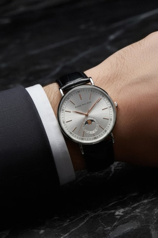 Leren Quartz Horloge - Maanstandweergave - Zwart en Zilverkleurig