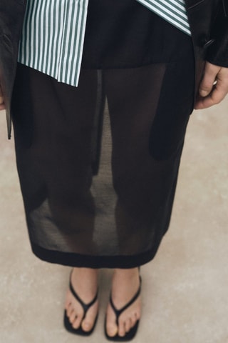 Jupe midi en soie semi-transparente - Noir