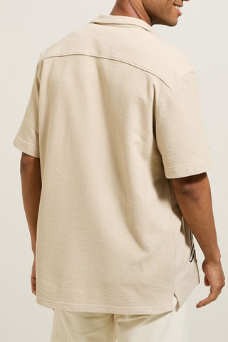 Camisa regular fit - Hueso