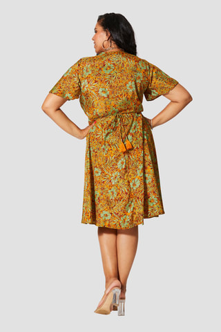 Vestido traçado - Amarelo - Branco, vermelho e verde